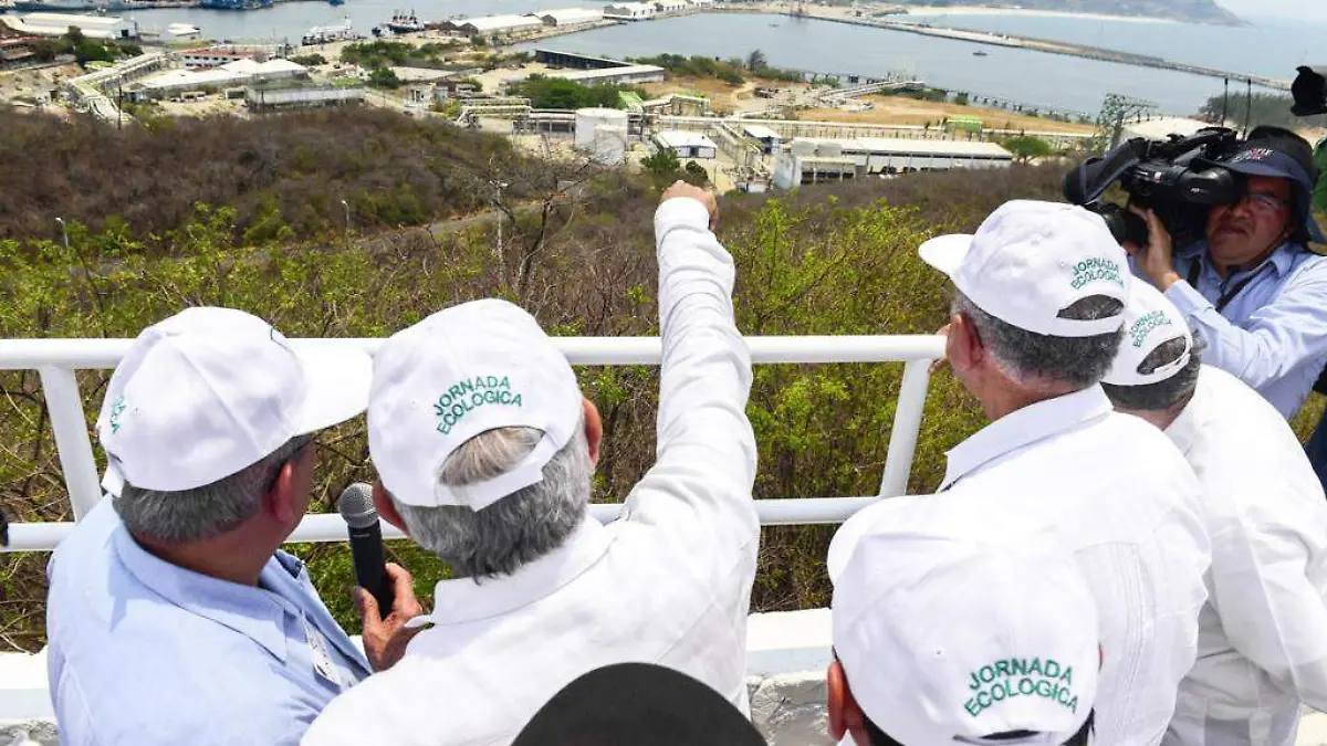 PUERTO DE SALINA CRUZ OAXACA-cortesía presidencia (1)